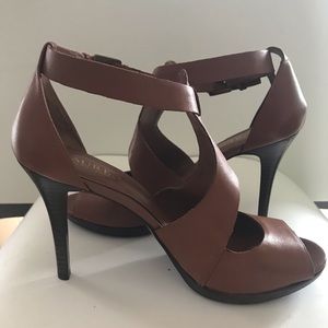 New Sexy Ralph Lauren Peep-toe Sandal. Sz 9B